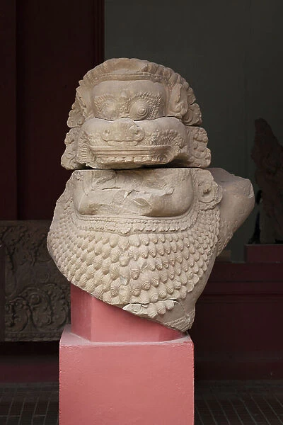 Head of a lion, from Prasat Thom, Kor Ker, Preah Vihear, angkorian period, sandstone, national museum of Cambodia, Phnom Penh, Cambodia