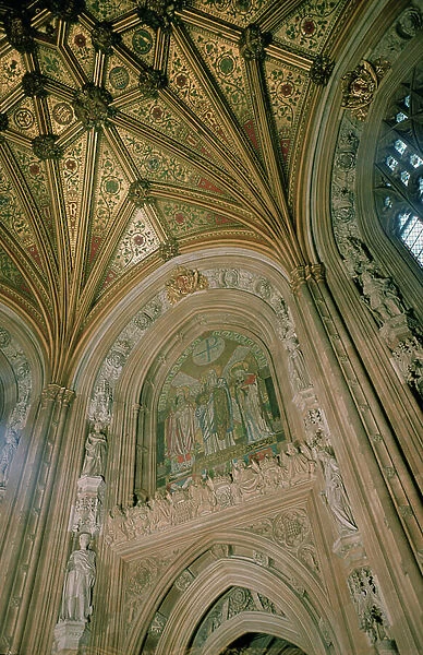 Houses of Parliament: ceiling and mosaic of the Central Hall (photo)