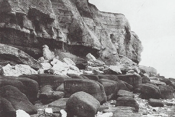 Hunstanton: The Cliffs (b / w photo)