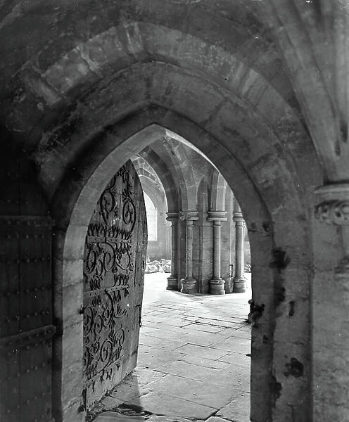 Interior Doorway, Wells Cathedral (b / w photo)