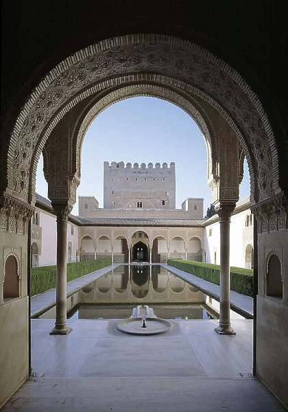 Islamic architecture, Moorish art. View of the Myrtes basin in the courtyard of the Myrtes (patio of los Arrayanes), Palace Comares, one of the Nasrid palaces of the Alhambra. 1333-1354 Granada Spain