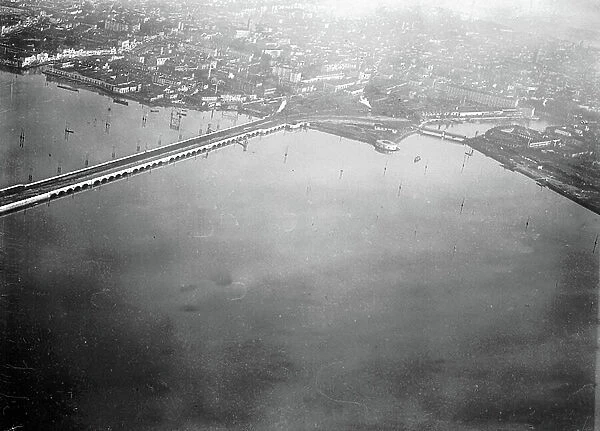 Italy, Venetie, Venice: bridge connecting Venice to the continent, Mestre, 1918 - biplane AR-1:1331