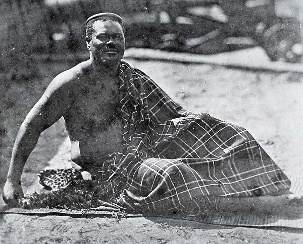 King Cetshwayo in exile at Cape Town, 1879 (b  /  w photo)
