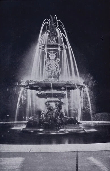 Launceston: The Fountain, Princes Square, by Night Illumination (b  /  w photo)