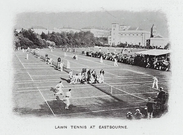 Lawn tennis at Eastbourne (b / w photo)