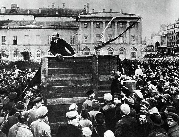 Lenin addresses the units that go to the front to fight the white Poles, Sverdlov Square, Moscow, May 5, 1920 (b / w photo)