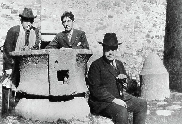 Leonide Massine, Jean Cocteau and Serge de Diaghilev, c. 1917-1918 (b / w photo)