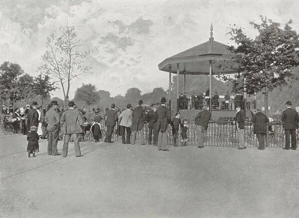 A London County Council Band in Battersea Park (b  /  w photo)