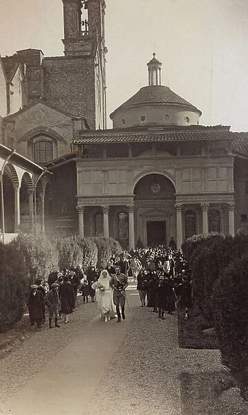Marriage to the Pazzi Chapel in the first cloister of the Basilica of Santa Croce in Florence