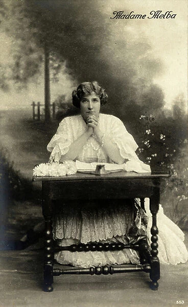 MELBA, Dame Nellie - portrait as Violetta in VERDI 's opera 'La Traviata'end of 19th century (postcard)