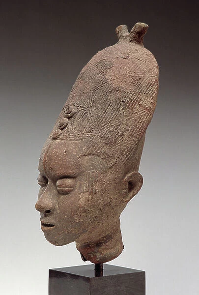 Memorial head, Akan, Ghana, 17th-19th century (terracotta)