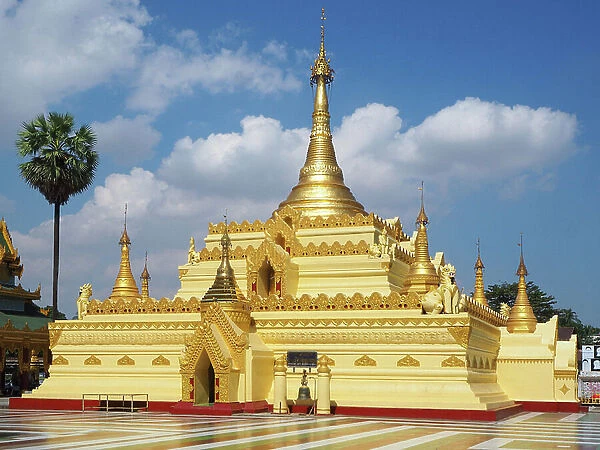 Myanmar - Burma: Shwezayan Pagoda from the 9th century (beginning of the Mon Empire) next to Thaton