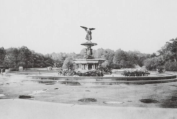 New York: Bethesda Fountain, Central Park (b  /  w photo)