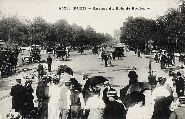 Paris- avenue du bois de Boulogne, early 20th century (postcard)