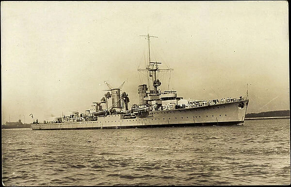 Photo view of the German cruiser Konigsberg