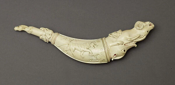 Priming flask, 17th - 18th century (ivory)