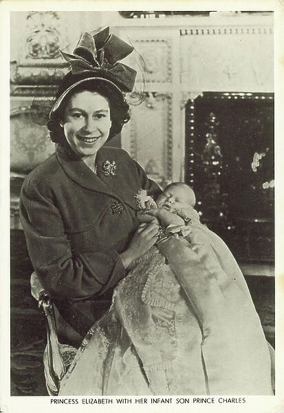 Princess Elizabeth with her infant son Prince Charles (b / w photo)
