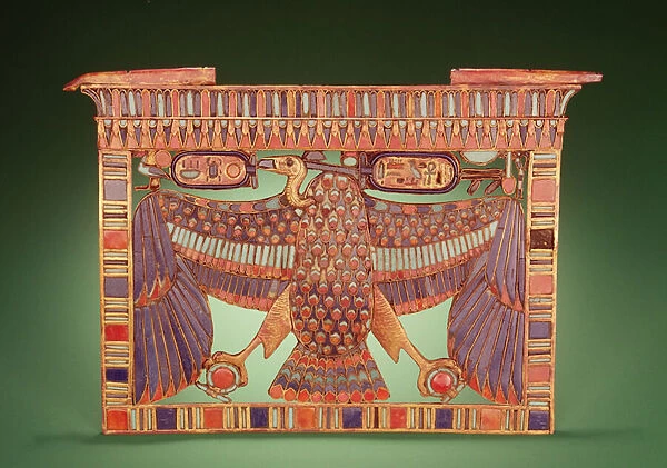 Pylon pectoral decorated with the vulture of Upper Egypt, from the tomb of Tutankhamun (c