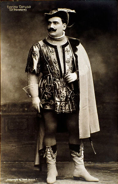 The singer Enrico Caruso in the opera Il trovatore by Giuseppe verdi (b  /  w photo)