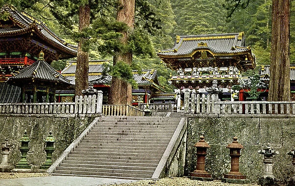 Tosho gu, shinto shrine in Nikko, c.1920 (postcard)