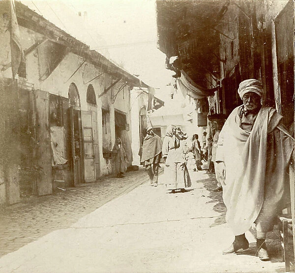 Tunis: merchant alleyway in the souk of Tunis, 1885
