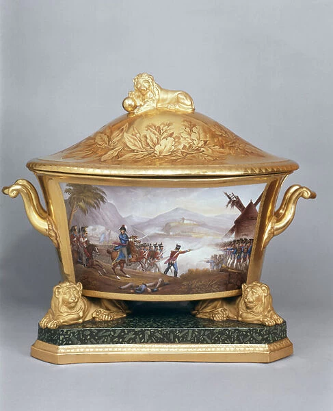 Tureen from the Prussian Dinner Service, Berlin, 1816-19 (porcelain & gilt