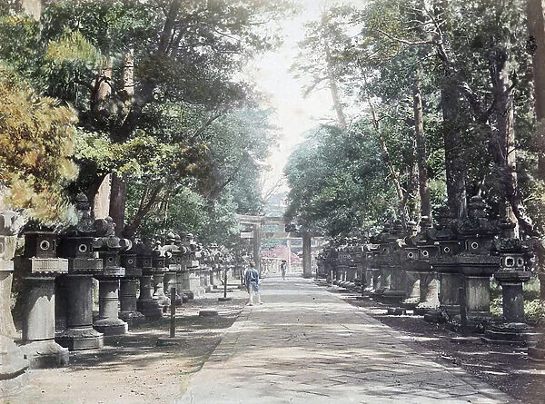Ueno, Tokyo - Uyeno Tokio - Japan 1880-1910 - Hand coloured photo
