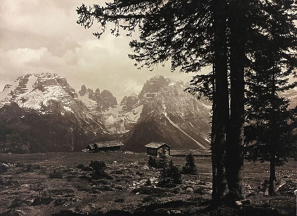 View of the Brenta Group with the Alpine hut Ritorto