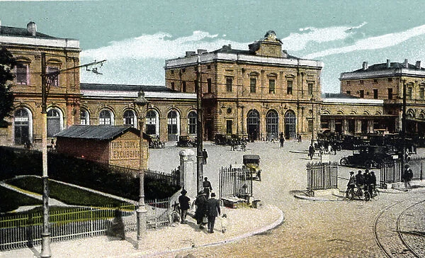 View of Reims station in the Marne (Reims station) postcard ca. 1910