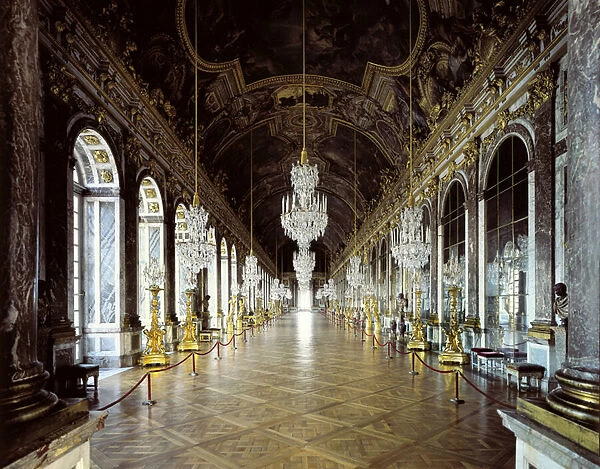 View of the restored Hall of Mirrors (Galerie dese Glaces