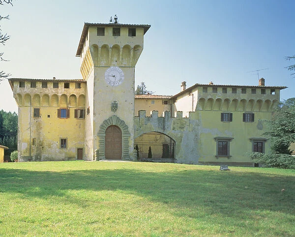 Villa Medicea Cafaggiolo, designed for Cosimo Il Vecchio (1389-1464) (photo