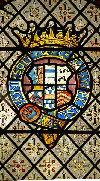 Window S2 depicting arms - Garter (stained glass)