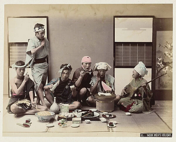 Workers holiday day, meals and leisure - Work men's holiday - Japan 1880-1910 - Hand coloured photo