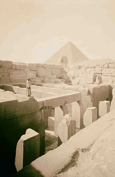 fourth pyramid Gizeh Granite temple sphinx Pyramid