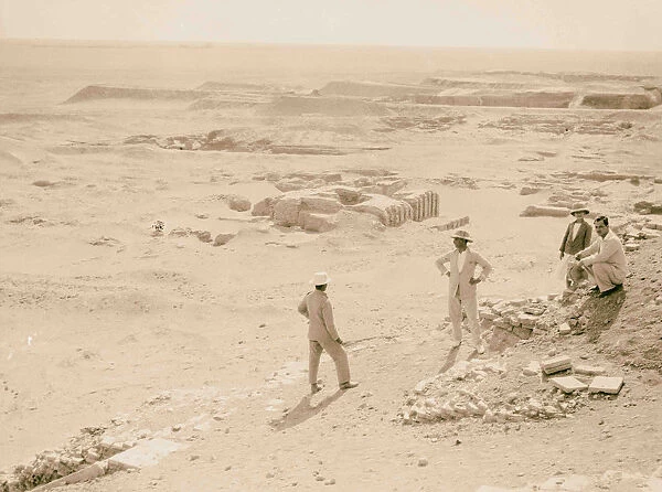 Ur Chaldees top ziggurat lookings 1932 Iraq