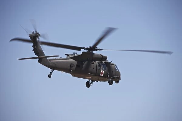 UH-60 Black Hawk takes off after refueling in New Mexico