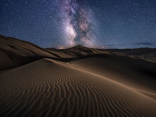 Desert. Wu Zhao
