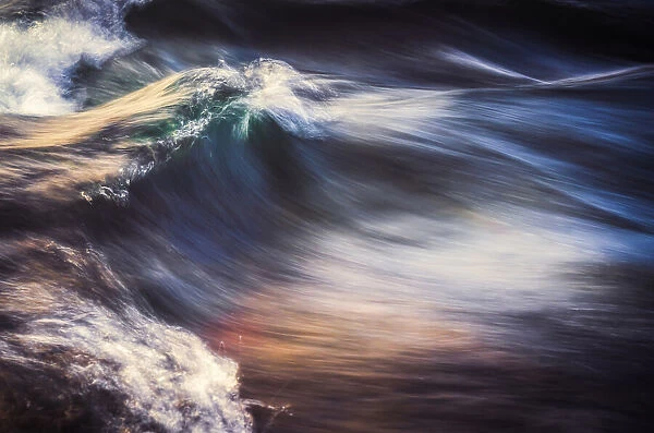 waves. Hiroaki Ikeshita