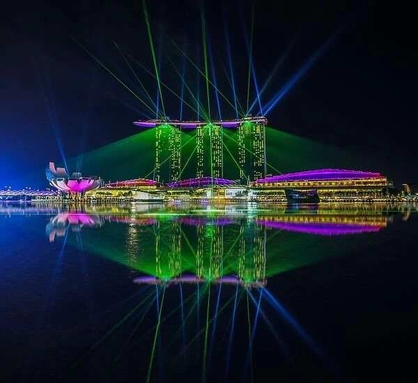 Singapore Marina Bay Sands Hotel Laser Light Show 'WONDERFUL'