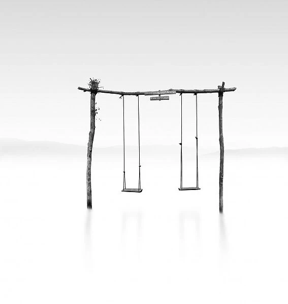 Swings. Gustavo Rodriguez Rodriguez
