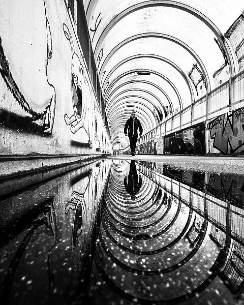 Tunnel reflection