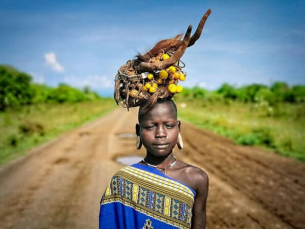 Young girl from Mursi tribe