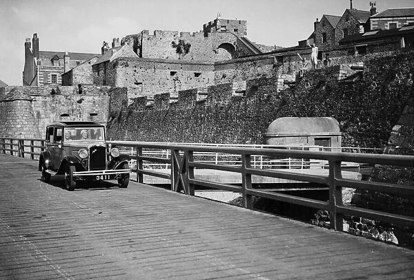 1932 Austin 12  /  4 saloon, Castle Cornet, St Peter Port, Guernsey, Channel Islands