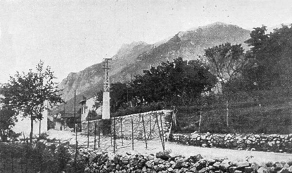 Arret et recul Autrichiens, Val d'Astico, 17 juin 1916; Monte Cengio, sur le rebord... 1916. Creator: Unknown