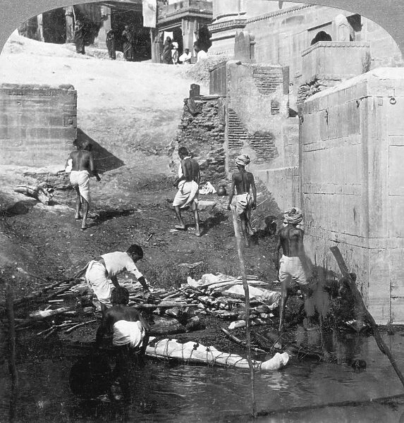 Bathing and burning the Hindu dead, Benares (Varanasi), India 1903. Artist: Underwood & Underwood