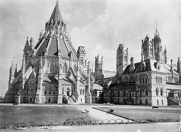 Dominion Of Canada, Ottawa Library, Part of Parliament Buildings Group, 1914. Creator: Harris & Ewing. Dominion Of Canada, Ottawa Library, Part of Parliament Buildings Group, 1914. Creator: Harris & Ewing