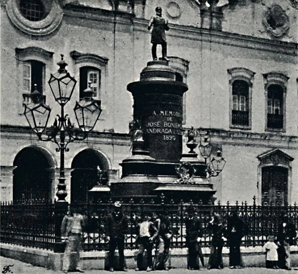 Estatua de Jose Bonifacio. (Largo de S. Francisco), 1895. Artist: Paulo Kowalsky