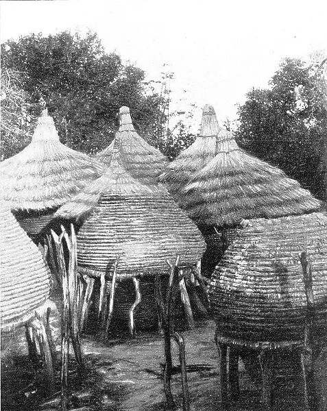 Greniers d'approvisionnement chez les Ovambo; Afrique Australe, 1914. Creator: Unknown