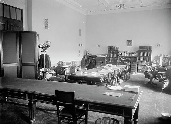 House Office Building - Interior, 1913. Creator: Harris & Ewing. House Office Building - Interior, 1913. Creator: Harris & Ewing