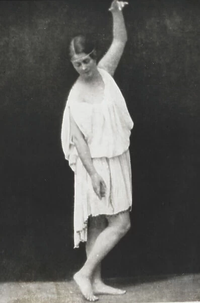 Isadora Duncan dancing, between 1896 and 1942. Creator: Arnold Genthe
